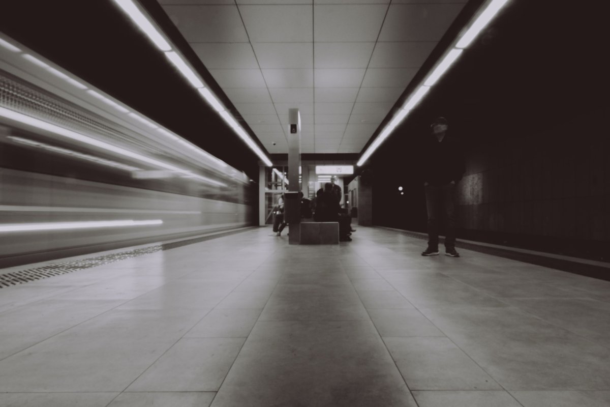 Lapino Bianco/Creative Studio signe l'image Vespertine